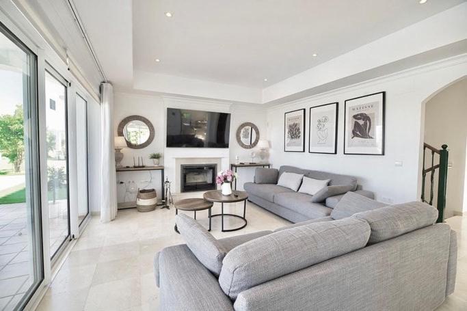 Villa Exclusiva Con Piscina Privada, La Tina Golf 阿尔科斯-德拉弗龙特拉 外观 照片